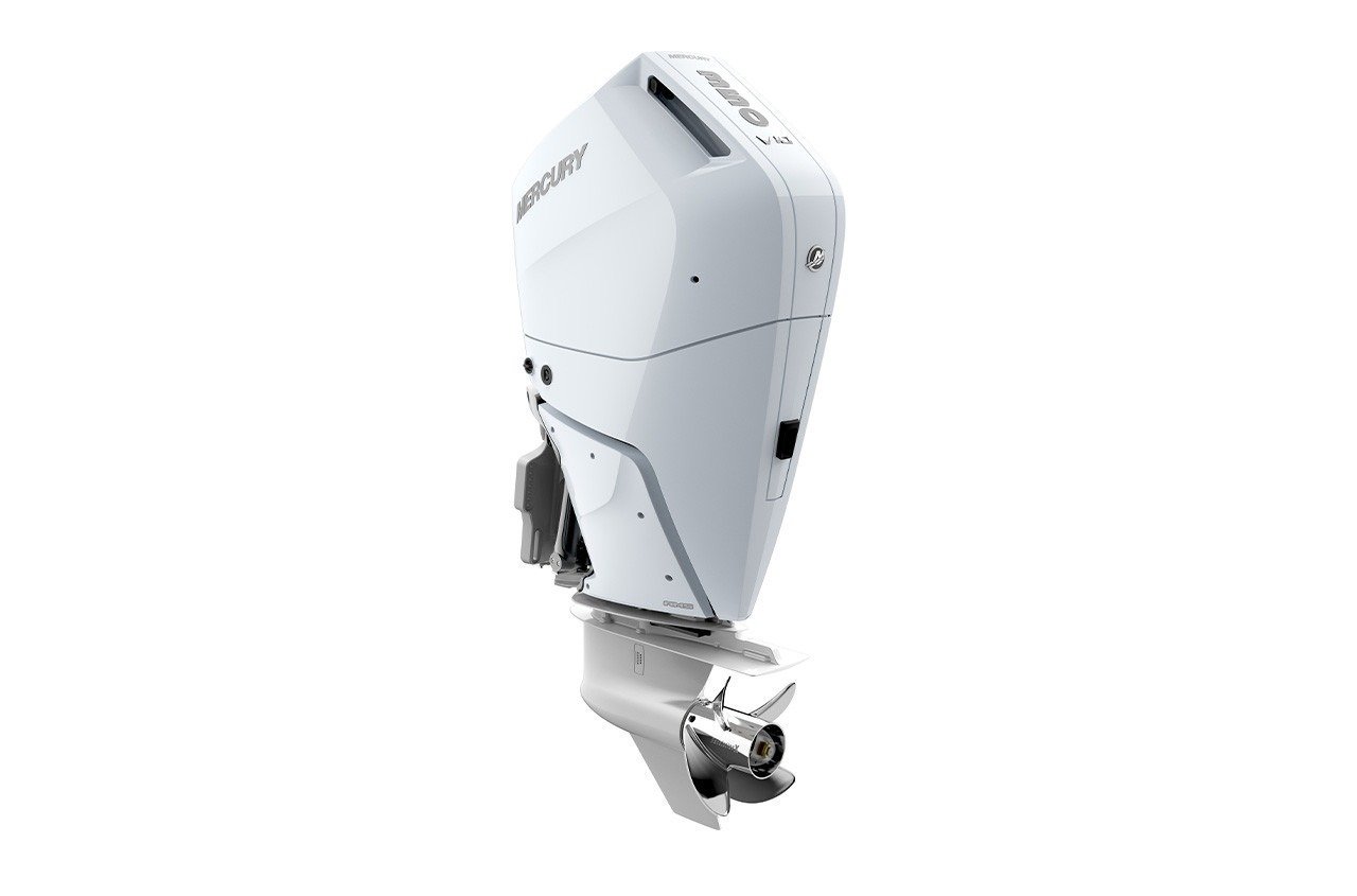 Mercury 350hp Verado V10 · Digital Throttle and Shift, Electric Start, 35″ Shaft, Counter Rotation · 350CXXXL