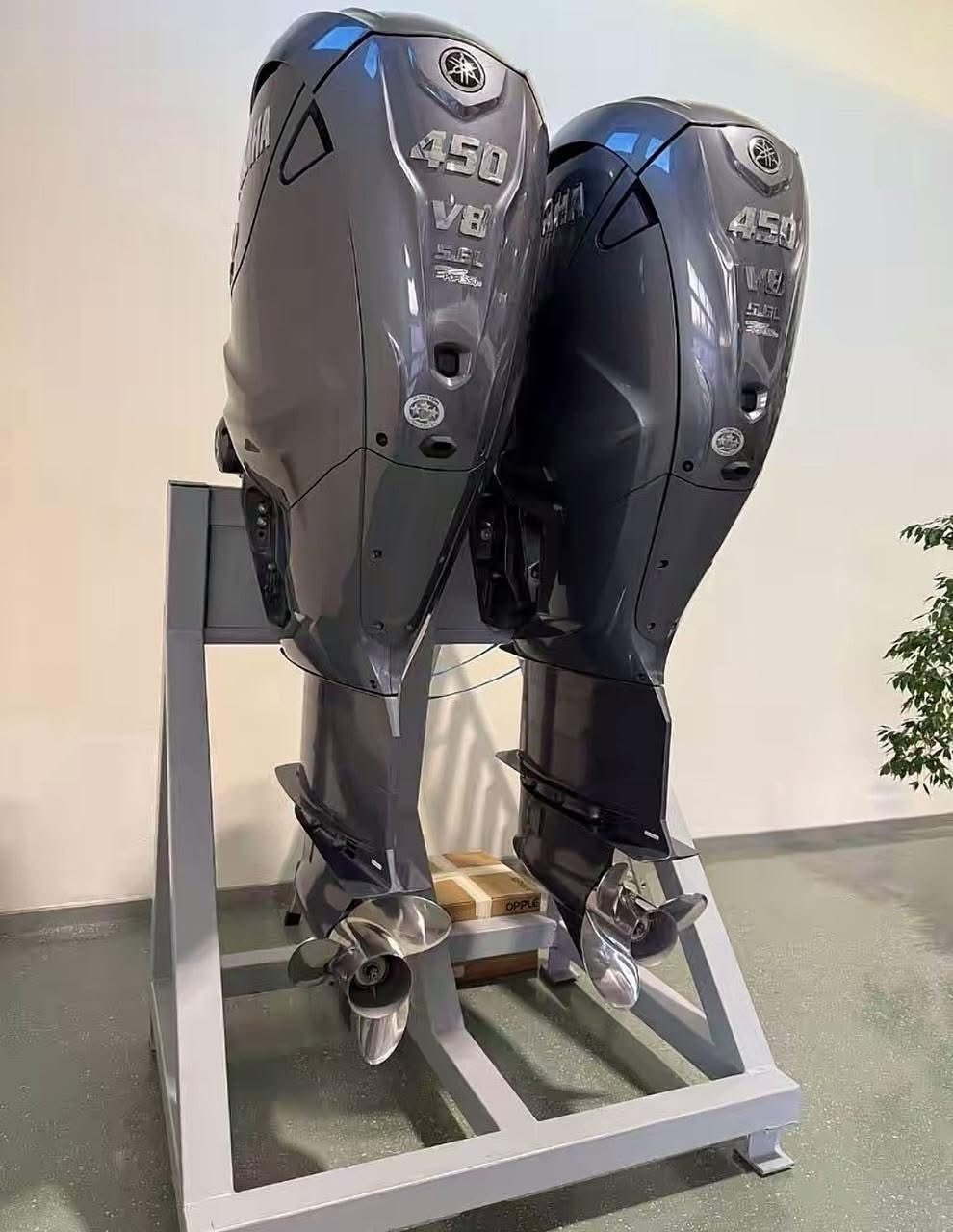 Twin Yamaha 450 XTO Outboards
