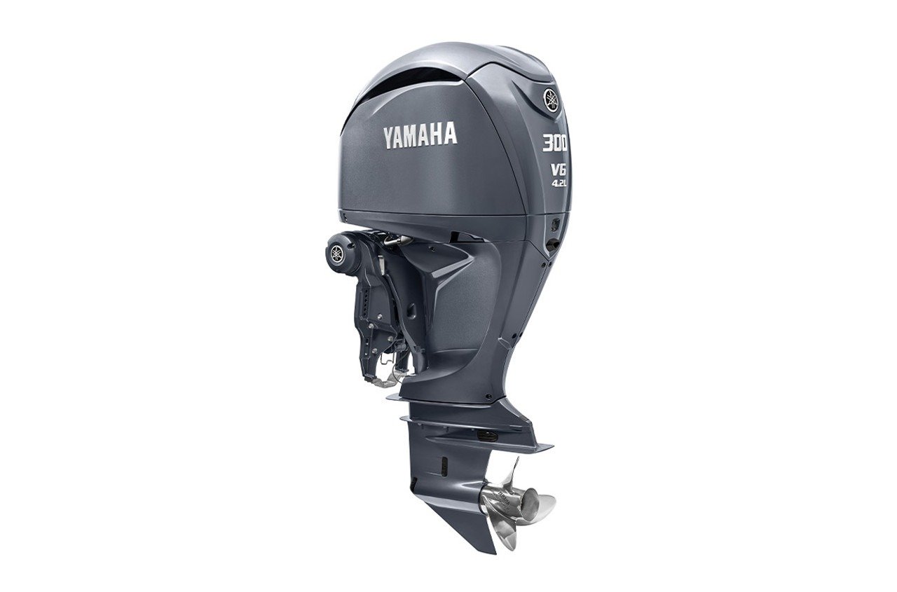 Yamaha 300hp DEC Outboard · Digital Electronic Controls, 25″ Shaft, Counter Rotation · LF300XSB